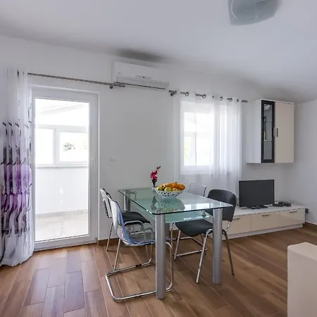 Jelena Guest house Rosini