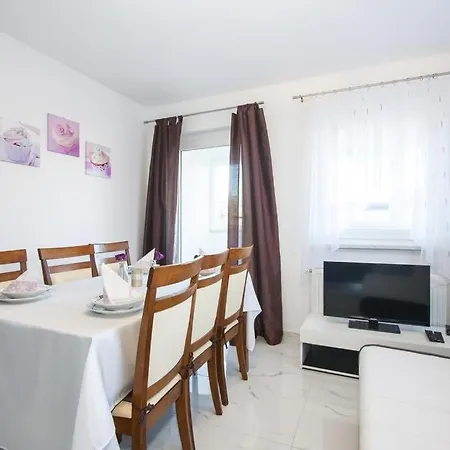 Jelena Guest house